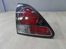 LEXUS RX 300 330 LIFT 00-03 LAMPA TYL LEWA W KLAPE