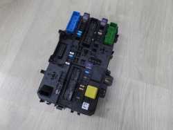 OPEL ASTRA H ZAFIRA B SKRZYNKA BEZPIECZNIKOW BSI 13268287 LJ 5DK008