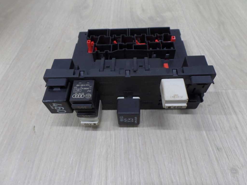 AUDI A3 8P 04-09 MODUL SKRZYNKA BORDNETZ 8P0907279D