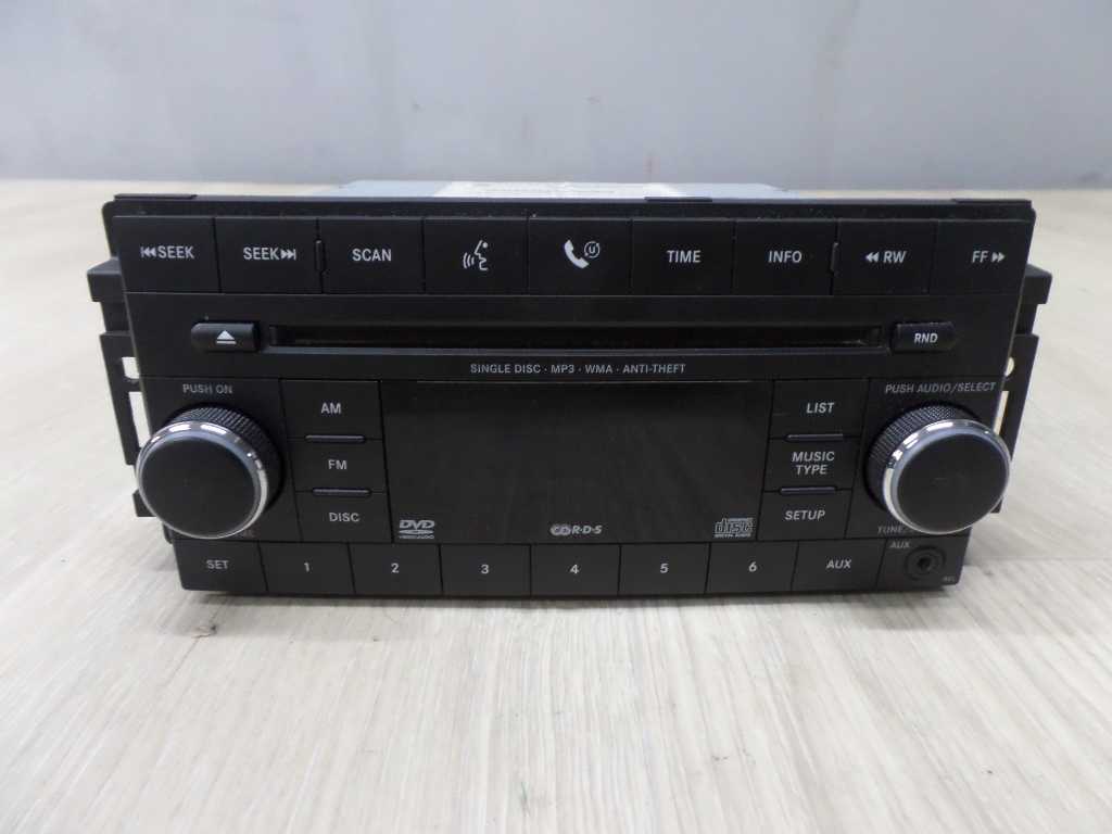 DODGE JOURNEY FREEMONT JEEP RADIO CD MP3 DVD 05064945AC