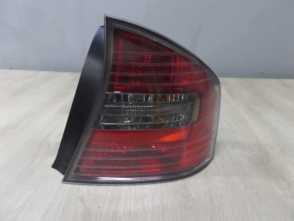 SUBARU LEGACY IV BL SEDAN 03-09 LAMPA TYL PRAWA