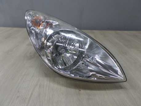 HYUNDAI I20 08-12 5D LAMPA PRZOD PRAWA 92102-1J0XX