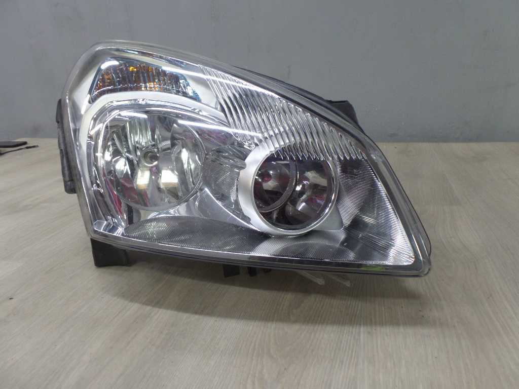 NISSAN QASHQAI J10 06-09 LAMPA PRZOD PRAWA 26010-JD00E UK