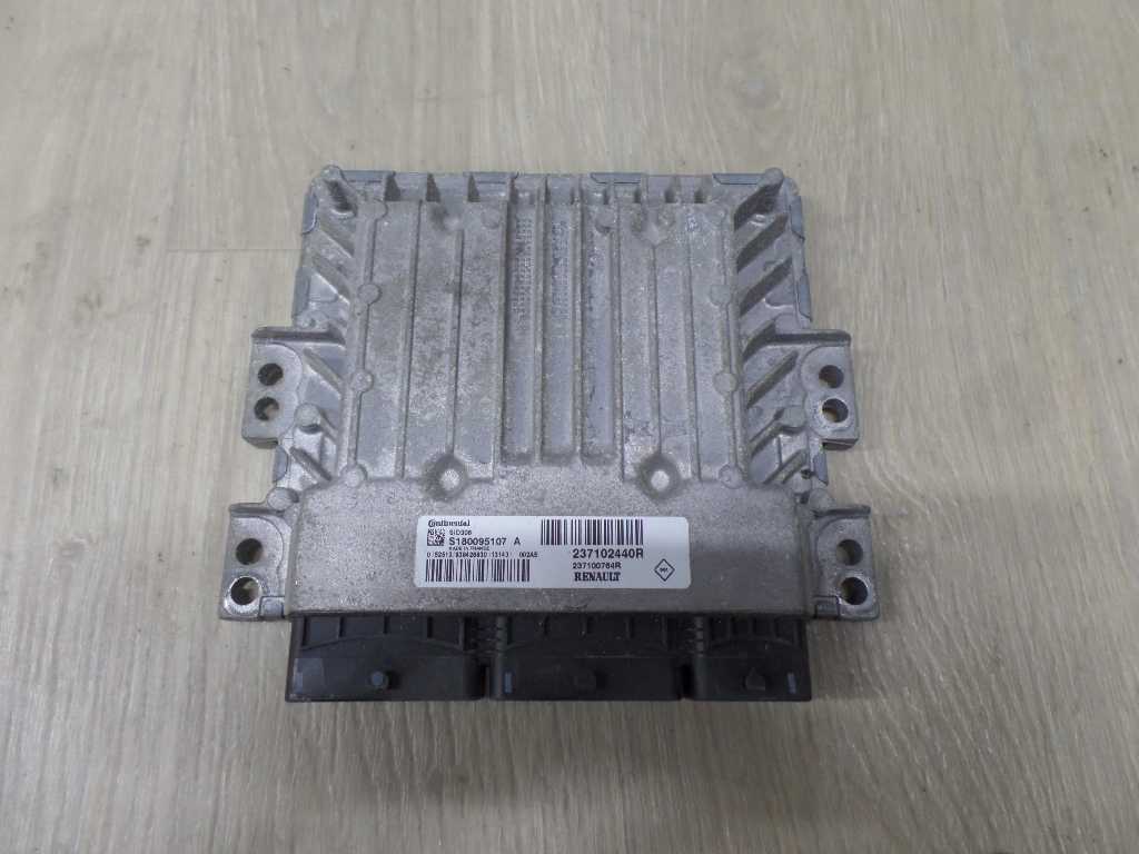 DACIA DUSTER 1.5 DCI KOMPUTER STEROWNIK SILNIKA S180095107A 237102440R SID306