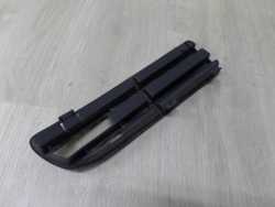 VW BORA 97-05 ATRAPA KRATKA ZDERZAKA LEWA 1J5853665