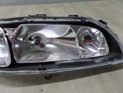 VOLVO S60 V70 XC LAMPA REFLEKTOR LEPRAWY PRZOD 00-06