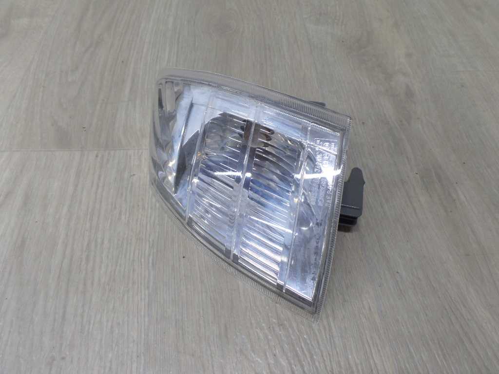 NISSAN X-TRAIL T30 01-07 KIERUNKOWSKAZ MIGACZ LEWY