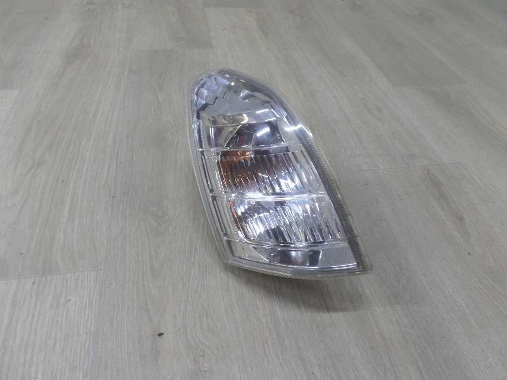NISSAN X-TRAIL T30 01-07 KIERUNKOWSKAZ MIGACZ PRAWY