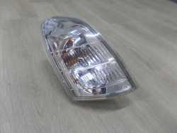 NISSAN X-TRAIL T30 KIERUNKOWSKAZ MIGACZ PRAWY 01-07