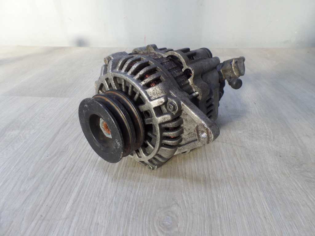 MITSUBISHI L200 2.5 TDI ALTERNATOR POMPA MD366052 00-06