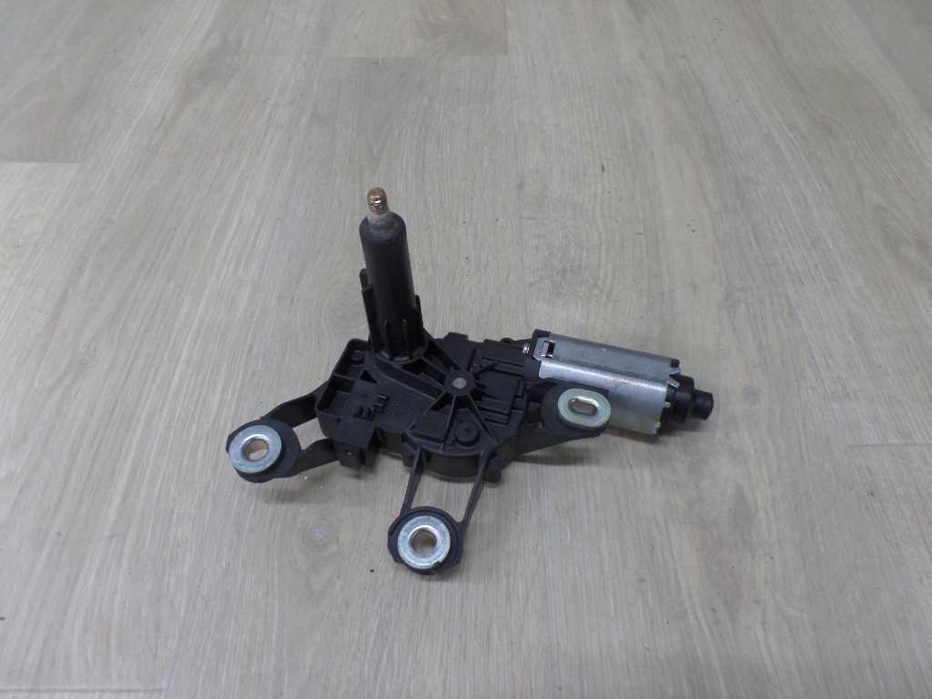 LAND ROVER FREELANDER II 06-14 SILNIK WYCIERACZKI KLAPY TYL 6H5217404CC