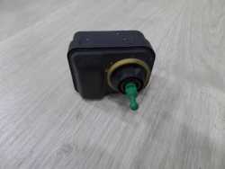 VOLVO S60 V70 XC SILNICZEK REGULACJI SWIATEL 00-06