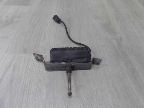 VOLVO S60 V70 S80 XC 00-07 SILNICZEK SILNIK WYCIERACZKI LAMPY LEWY 0390206219 8620959