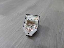 KIA CEE'D CEED LIFT PRZELACZNIK REGULACJI LUSTEREK 457480