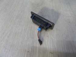 BMW 3 E90 E91LAMPKA OSWIETLENIA TABLICY REJESTRACYJNEJ 7193293 04-08