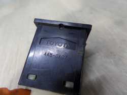 LEXUS RX 00-03 PRZYCISK PRZELACZNIK PODGRZEWANIA FOTELA PRAWY