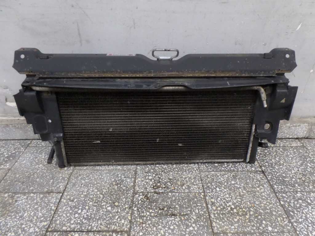 VW T4 MULTIVAN CARAVELLE 91-99 1.9 2.4 CHLODNICA WENTYLATOR PAS PRZEDNI 701422091A 701121207B