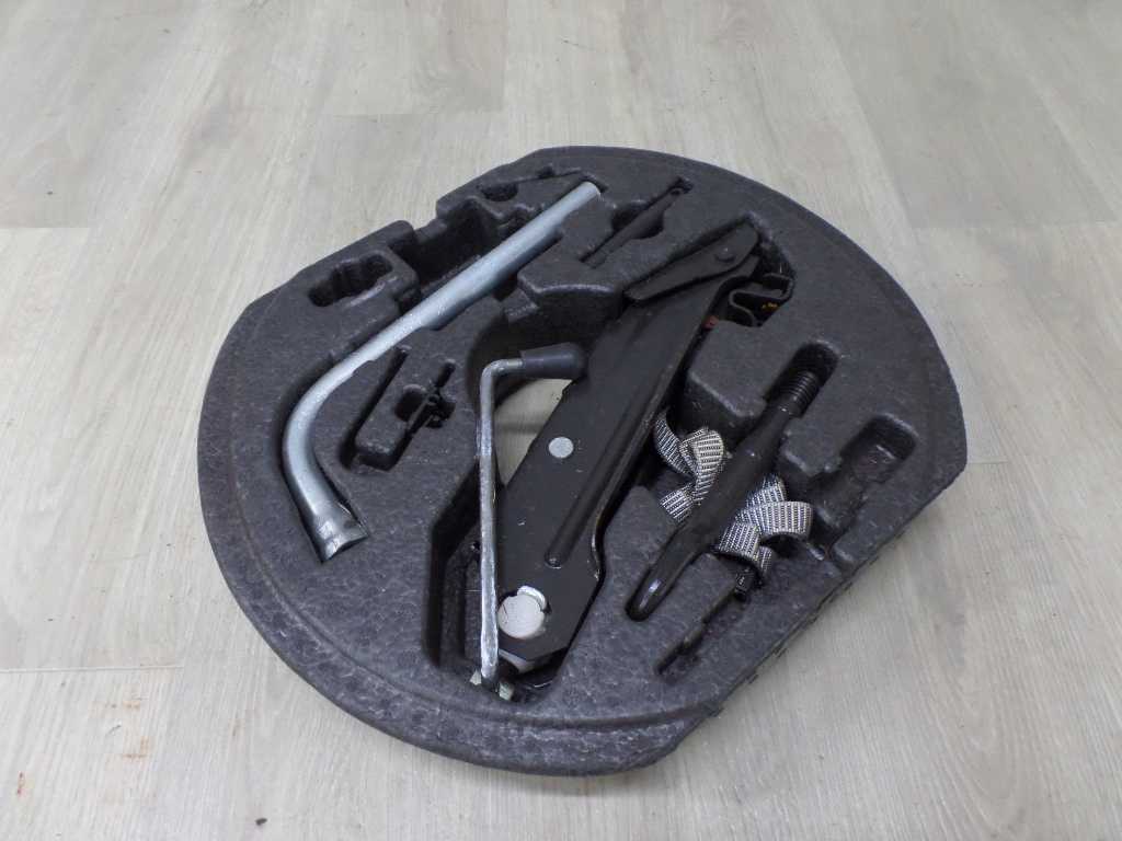 AUDI A3 8P LEWAREK PODNOSNIK WKLAD ZESTAW 1K0012115F