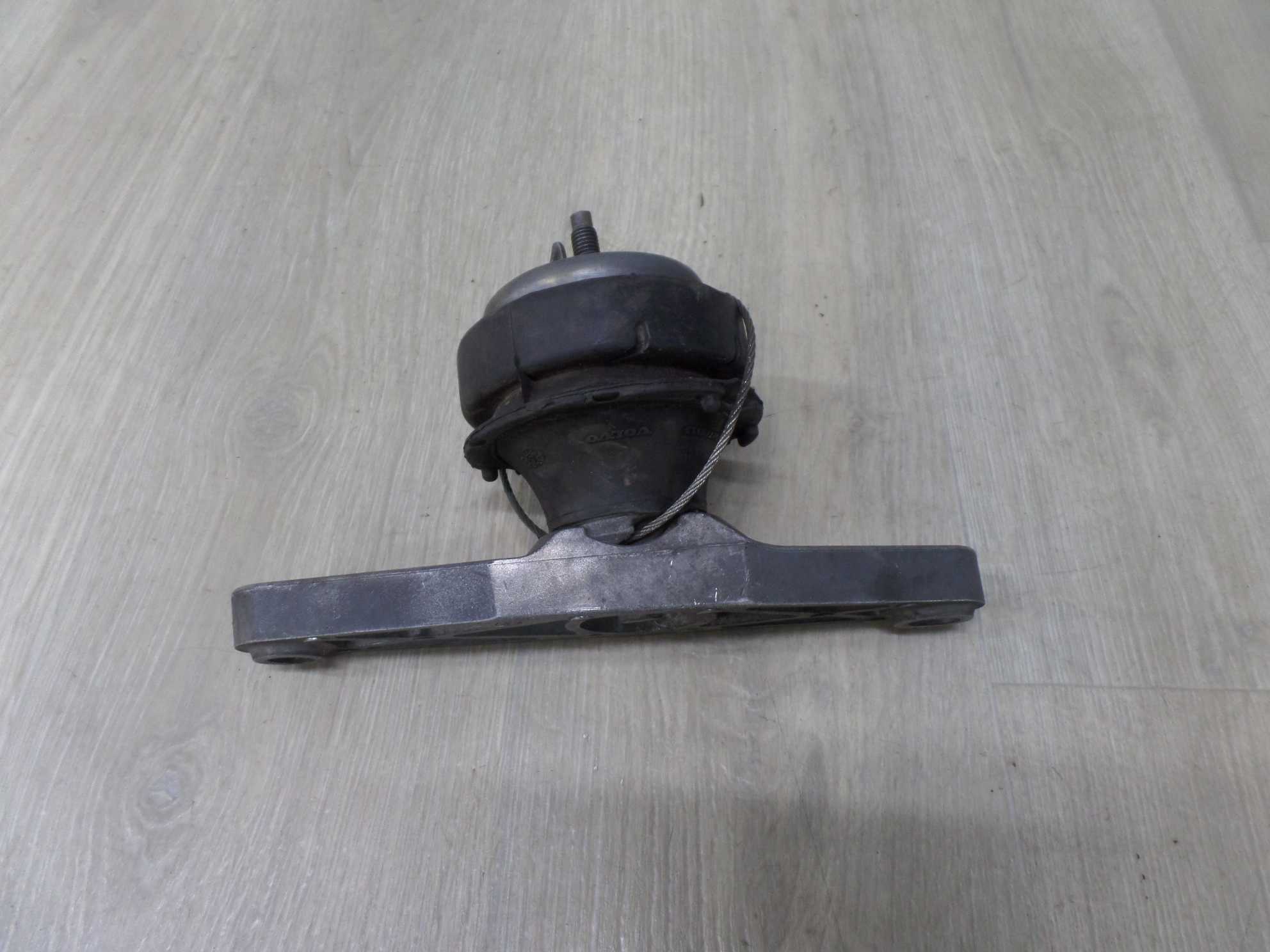 VOLVO C30 S40 V50 C70 2.4 D5 06-13 LAPA PODUSZKA SILNIKA 30778954 30778953