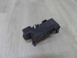VOLVO S60 II V60 XC 10- SKRZYNKA BEZPIECZNIKOW 13800159