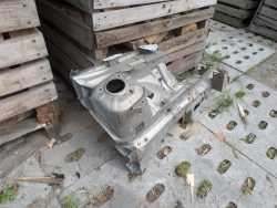 VOLVO XC90 CWIARTKA KIELICH PODLUZNICA PRAWA 446-46 02-14