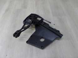 VOLVO S80 II V70 III 06-13 OSLONA MOCOWANIE ZAMKA PRZOD LEWY 30661072