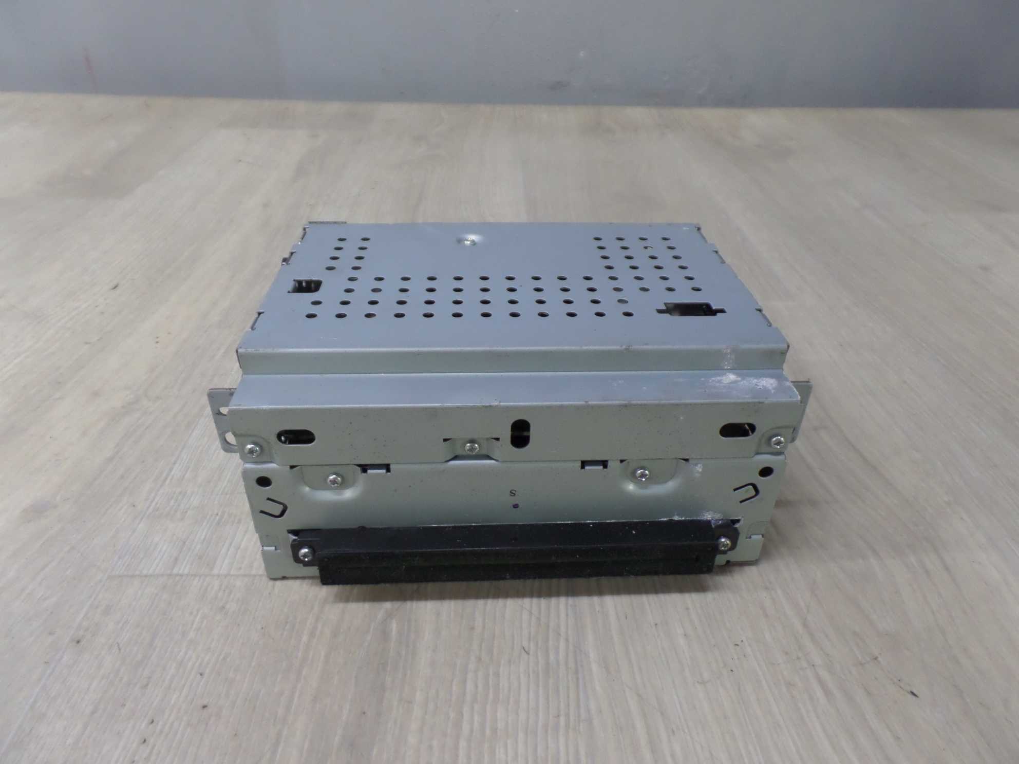 VOLVO S80 II V70 III 06-13 ODTWARZACZ CZYTNIK CD 31260541 7G9N-18C815-AB