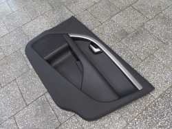 VOLVO S80 II V70 06-13 TAPICERKA BOCZEK DRZWI SKORA PRZOD PRAWY 39883510