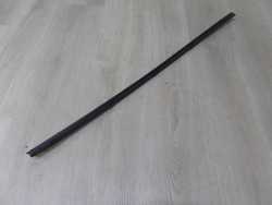 VOLVO S80 II V70 III XC 06-16 LISTWA USZCZELKA SZYBY CZOLOWEJ BOCZNA PRAWA 31214493