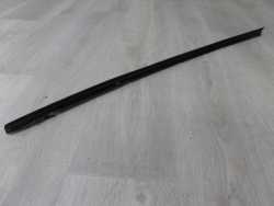 VOLVO S80 II V70 XC70 06-16 LISTWA USZCZELKA SZYBY CZOLOWEJ BOCZNA LEWA 31214492