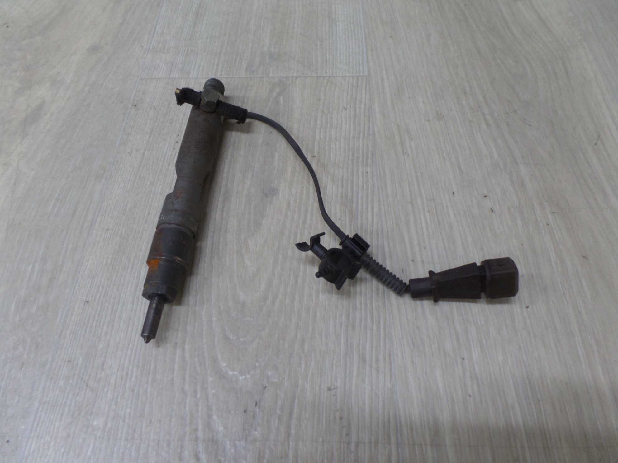 VW SEAT SKODA AUDI 1.9 TDI WTRYSK WTRYSKIWACZ STERUJACY 028130201S 190 BAR 96-02