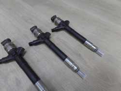 TOYOTA LEXUS 2.0 D4D 2.2 WTRYSK WTRYSKIWACZ 23670-0R190