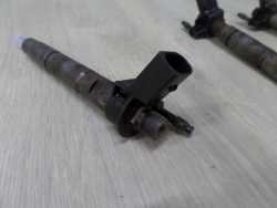 BMW E87 E60 E61 E90 E91 E92 X1 E84 2.0D WTRYSK WTRYSKIWACZ 0445116001 7797877-05