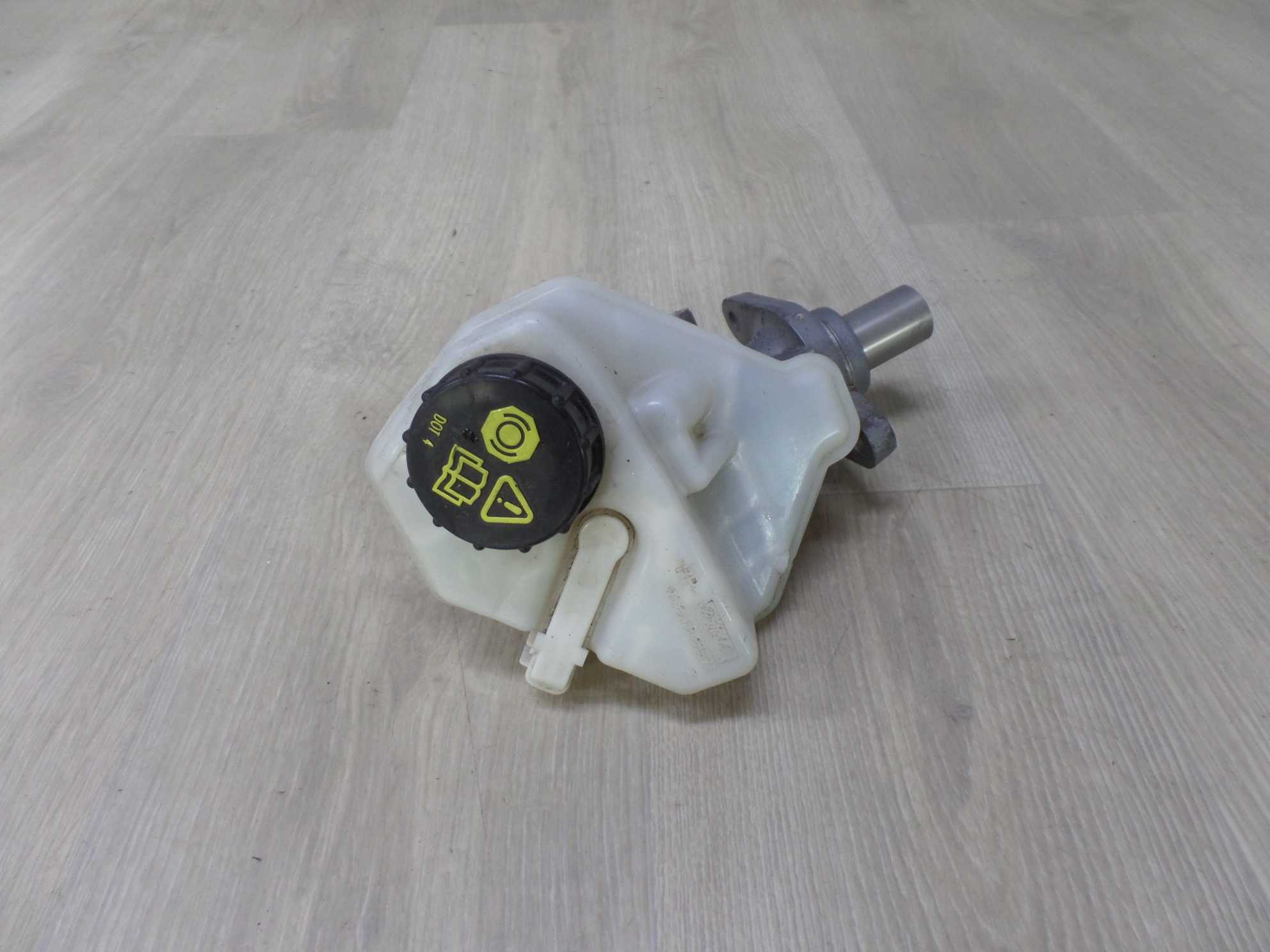 VOLVO S80 II V70 XC70 06-13 POMPA HAMULCOWA ZBIORNICZEK PLYNU 033508-85571