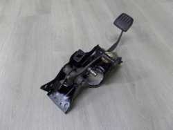 VOLVO S80 II V70 III XC70 2.4 D5 PEDAL SPRZEGLA 31202184