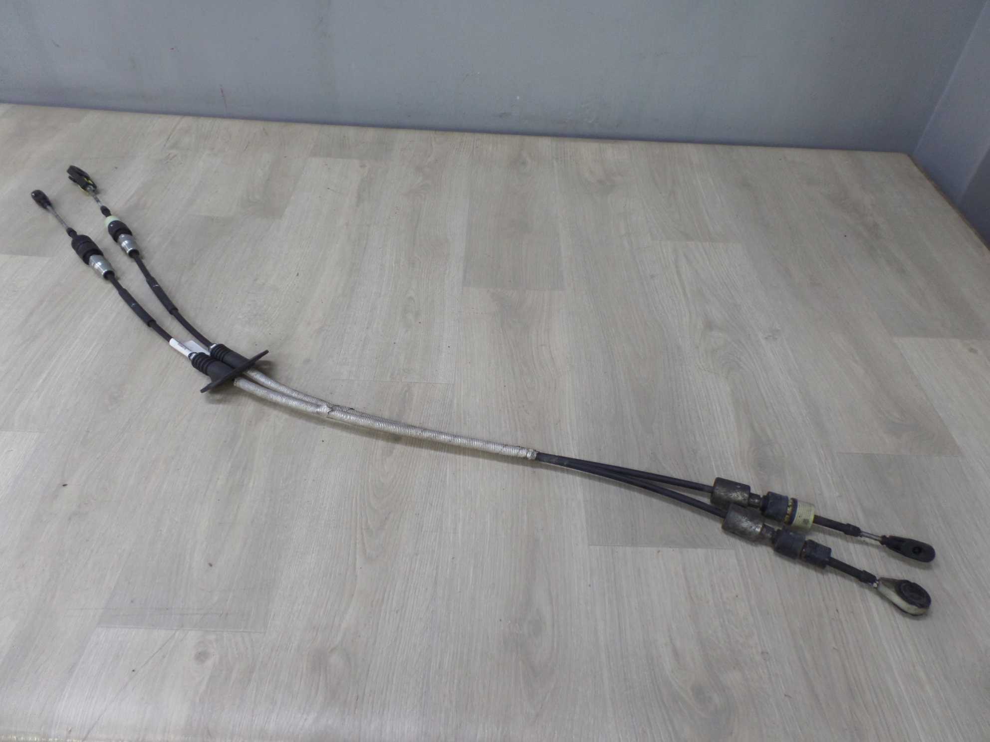 VOLVO S80 II V70 III XC70 2.4 D5 MAN 06-16 LINKI ZMIANY BIEGOW 31256179 6 BIEGOW