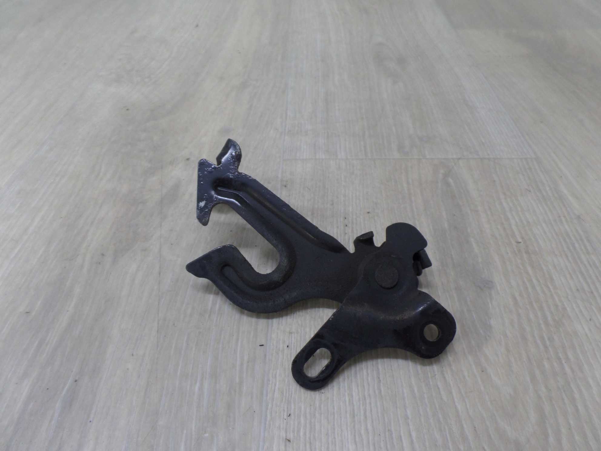 VOLVO S60 II S80 II V70 III XC70 06-13 ZAMEK RYGIEL MASKI POKRYWY 30779840