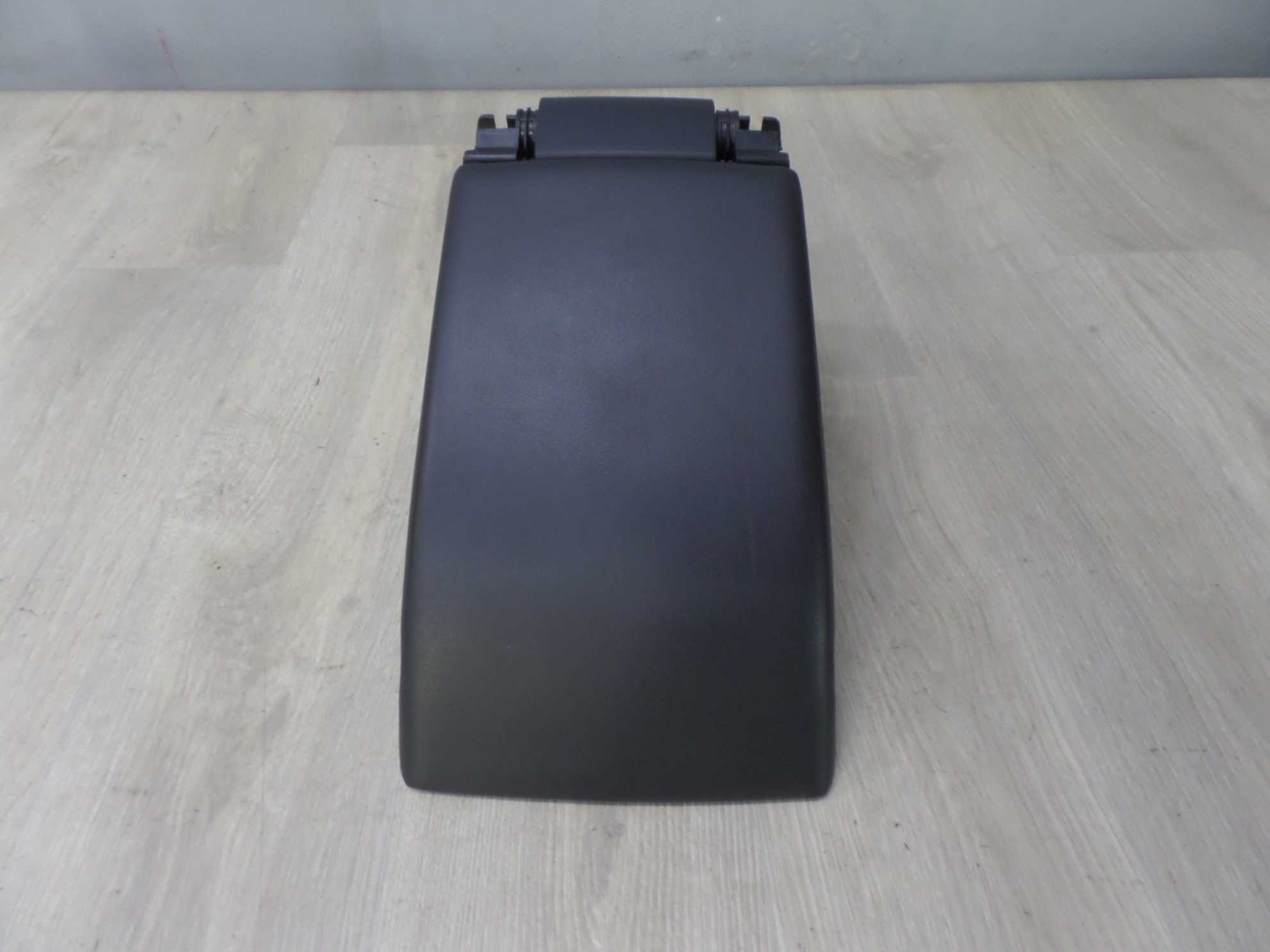 VOLVO S80 II V70 III 06-13 PODLOKIETNIK SCHOWEK TUNELU 39870952