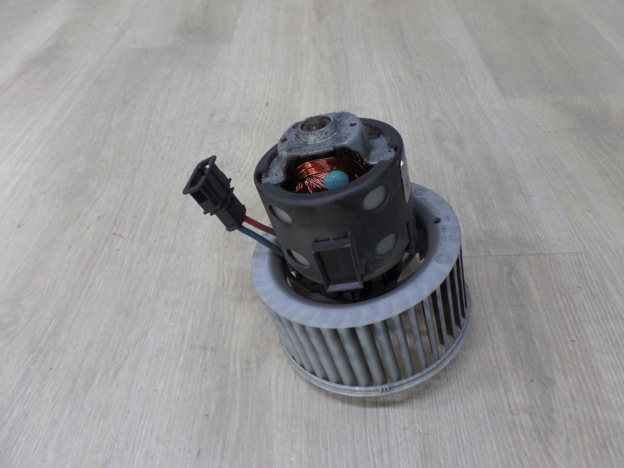 VOLVO S80 V70 III XC60 XC70 06- DMUCHAWA NAWIEWU 0130101622 K9276003