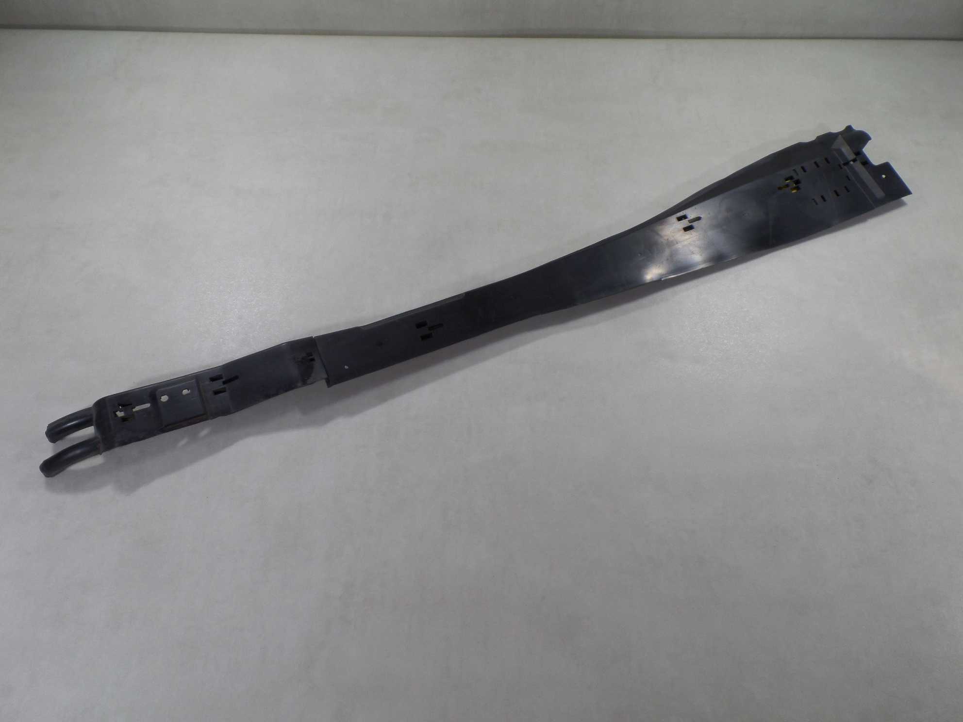 VOLVO V60 XC60 XC70 08-17 OSLONA OBUDOWA PROWADNICA PRZEWODOW PALIWA PODWOZIA 6G9N-9S282-DA 6G91-9E312-BC 6G91-9E312-AB