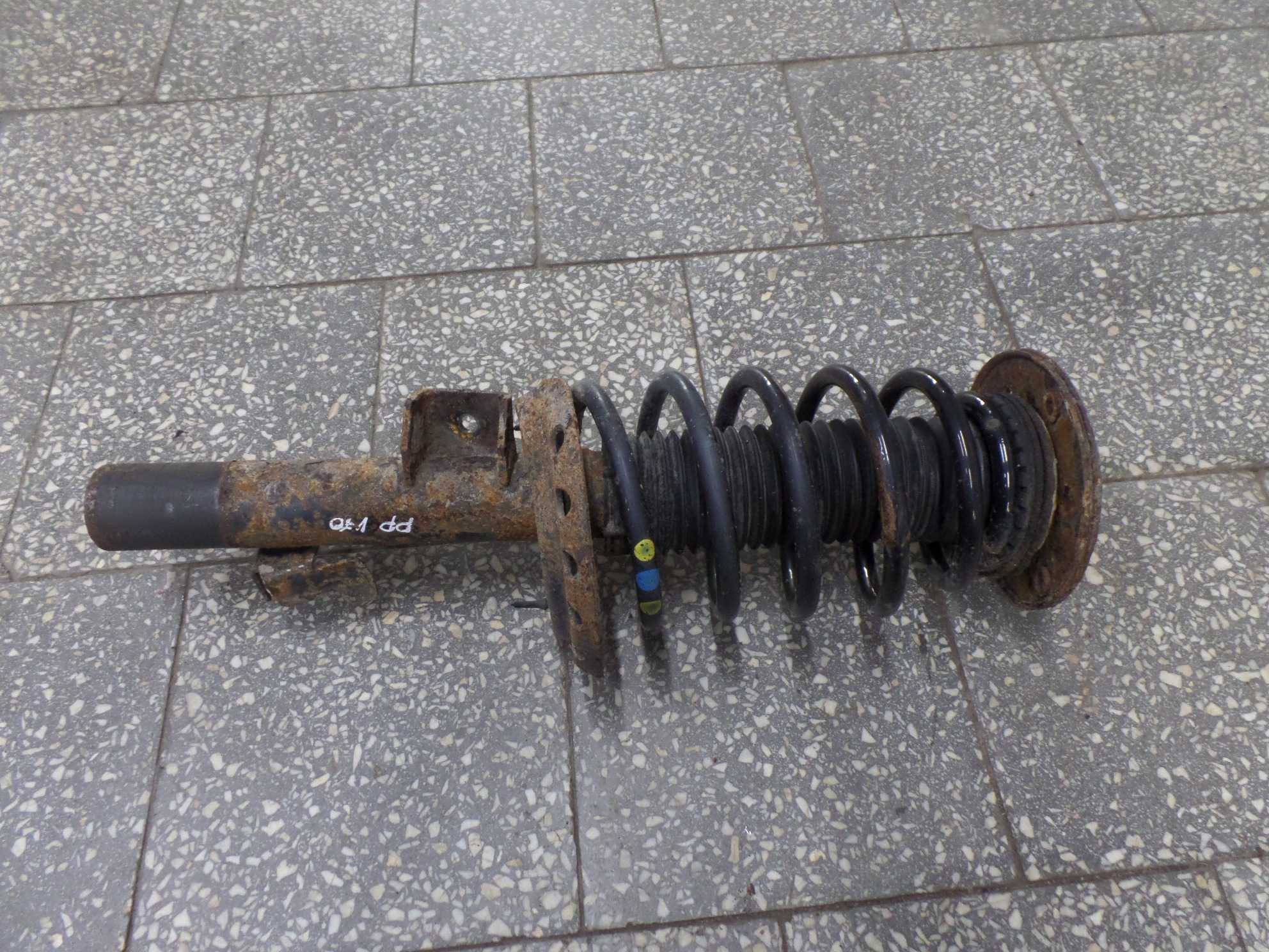 VOLVO S80 II V70 III 06-13 2.4 D5 AMORTYZATOR PRZOD PRAWY 31212509