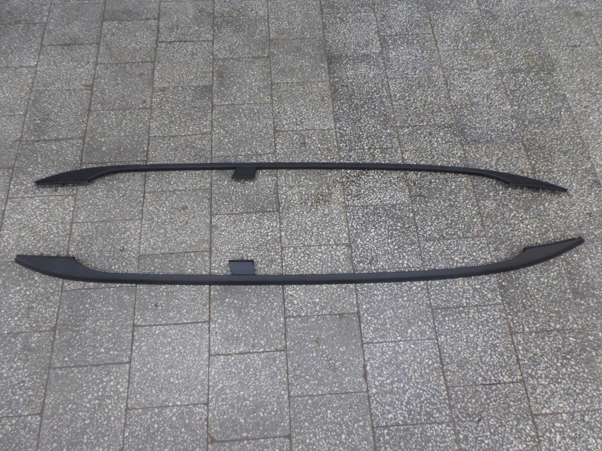 VOLVO V70 III 07-14 RELINGI DACHOWE KPL