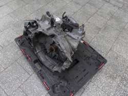 VOLVO S80 V70 III 2.4 D5 07- SKRZYNIA BIEGOW MANUAL 30783235