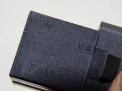 VOLVO XC60 V60 S60 II 08-17 GNIAZDO PORT ZLACZE USB AUX 8M5T-19A164-VA