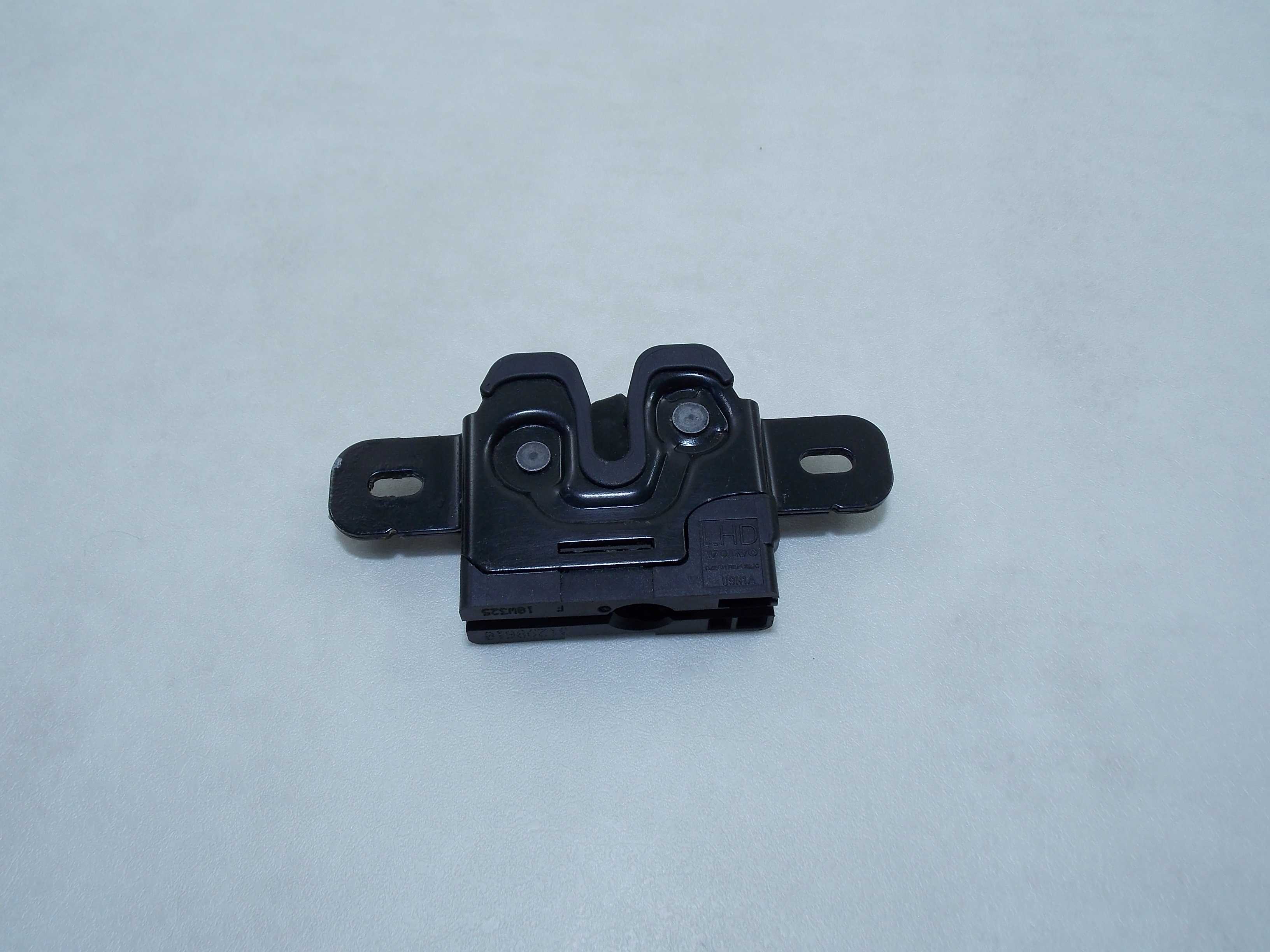 VOLVO XC60 08-17 ZAMEK MASKI LEWY 31298610