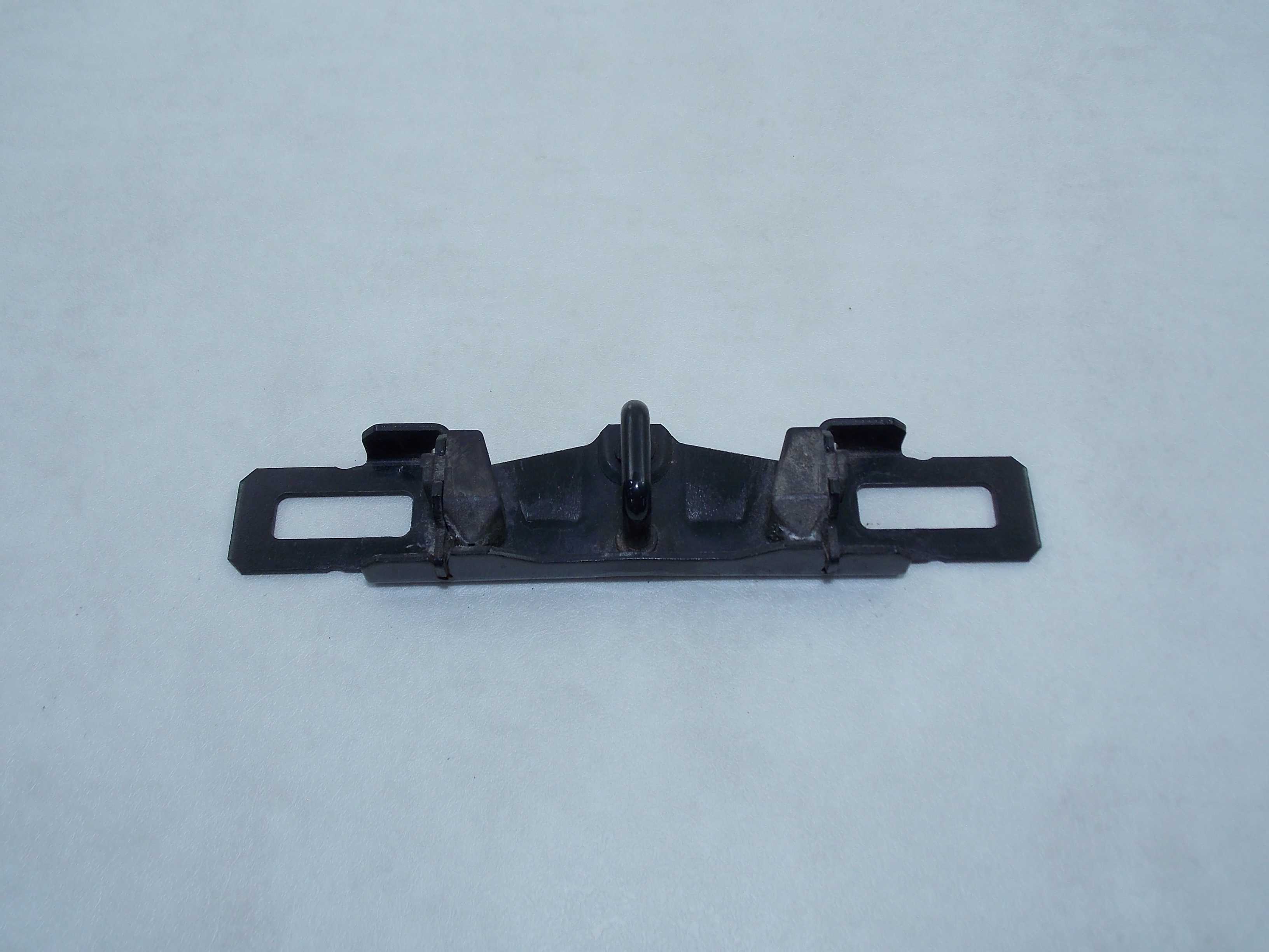 VOLVO XC60 08-17 RYGIEL HAK ZAMKA KLAPY BAGAZNIKA TYL 31276686