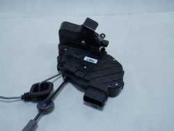 VOLVO XC60 08-13 ZAMEK DRZWI TYL LEWY 30799326