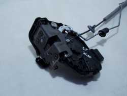 VOLVO XC60 08-13 ZAMEK DRZWI PRZOD LEWY 30799311