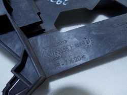 VOLVO XC60 08-13 KLAMKA PODSTAWA ZAMEK DRZWI TYL PRAWY 30753338