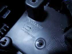 VOLVO XC60 08- TUNEL SRODKOWY PODLOKIETNIK SKORA SCHOWEK 39855305 39855317 30791467